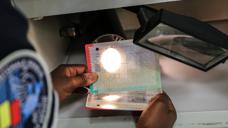 Contrôle de passeport