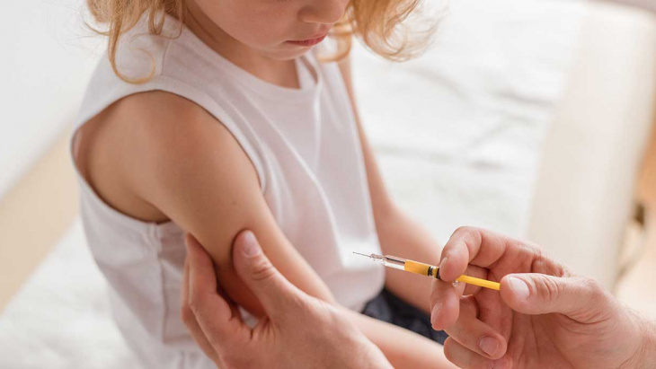 COVID-19 : ouverture de la vaccination pour les enfants âgés de 5 à 11 ans