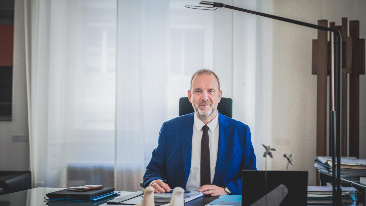 Thierry Apothéloz, conseiller d'Etat chargé du département de la cohésion sociale