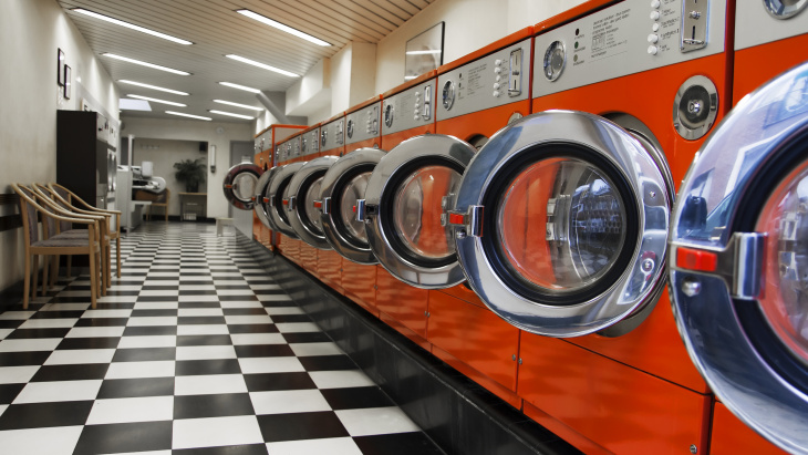 Les lessives distribuées dans les lavomatics sont-elles sûres ?