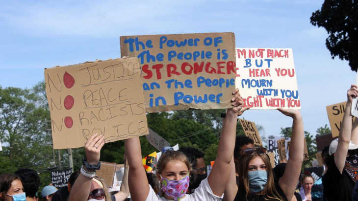 (Dis)enfranchisement, youth participation and new forms of political engagement