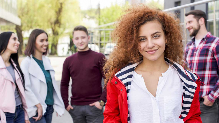Enfants majeurs entre 18 et 25 ans