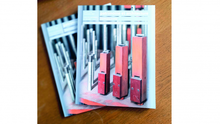 Détail de la tuyauterie de l'orgue Wurlitzer du Collège Claparède, 2024. © Association des Amis de l'Orgue de Cinéma du Collège Claparède, photo Nicolas Dupraz, 2024.
