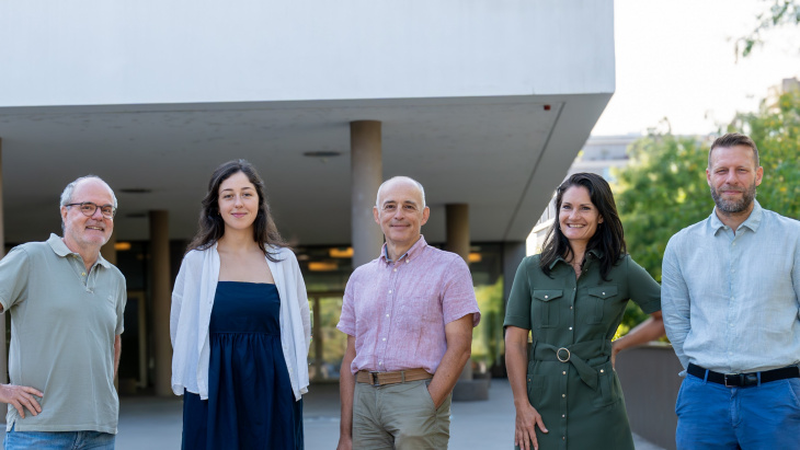 de gauche à droite: Patrick, Coline, Christopher, Anne, Clément 