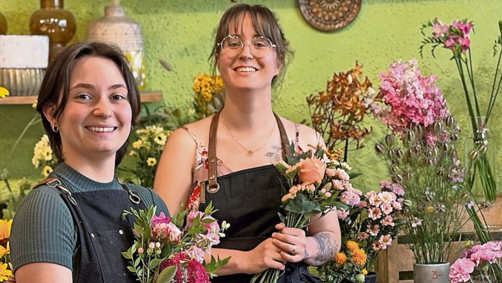 Eloïse Pfeiffer (à gauche) et Dana Husmann. Entre elles, le rapport apprenti/patronne se conjugue en toute complicité