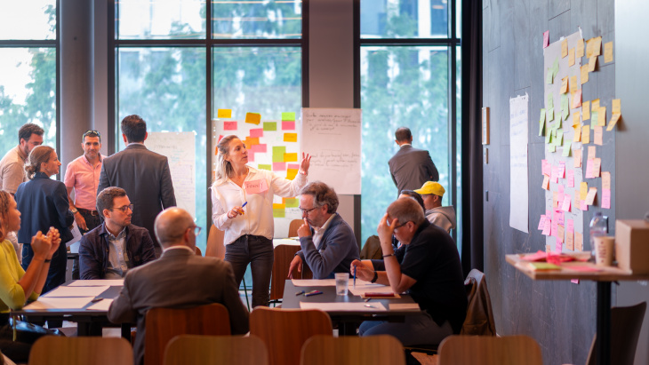 Photo de l'un des ateliers durant les Assises du commerce