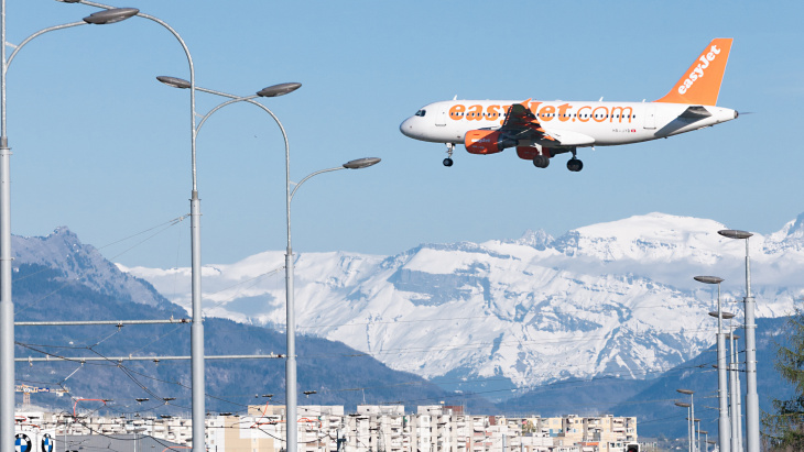 Avion en phase d'atterrissage 