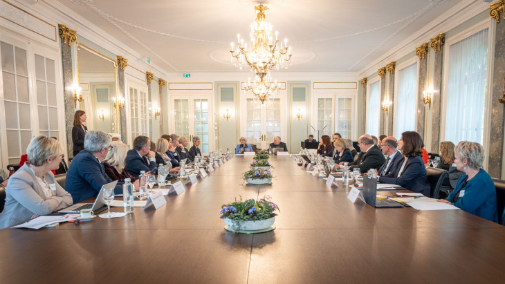 Réunion à Berne entre la Confédération et les cantons