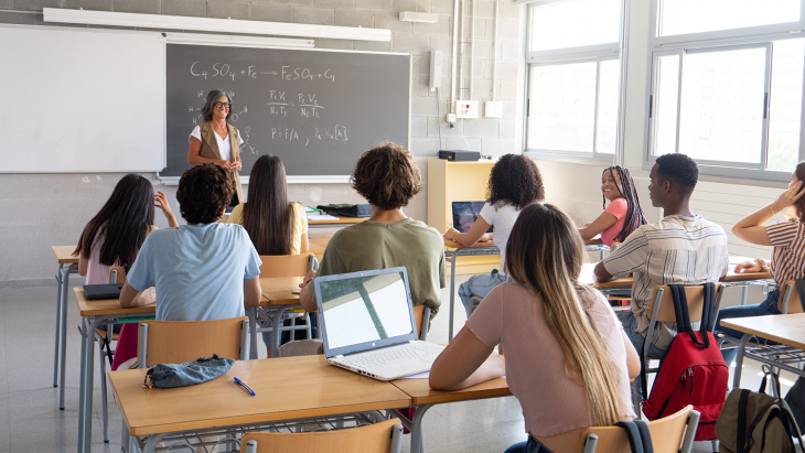 Elèves en classe