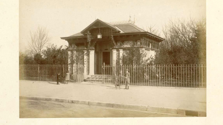 Toilettes publiques du Jardin anglais, © BGE / CIG