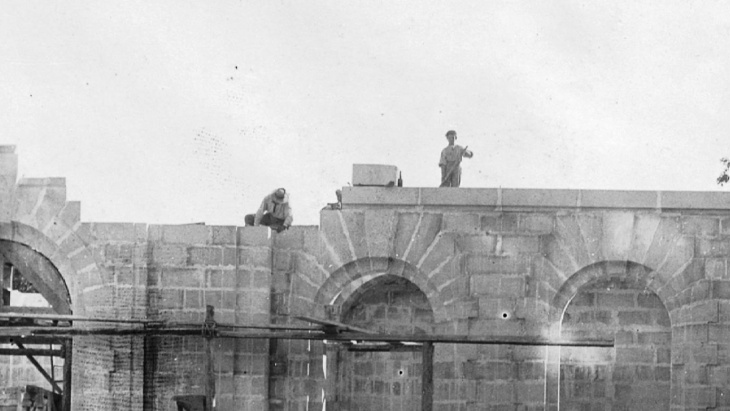 Le chantier du MAH en construction. © Archives Architectures / HEPIA