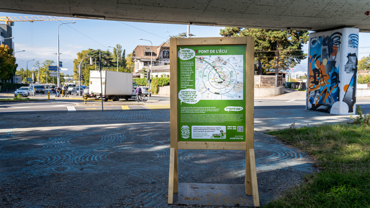 Panneau d'information sur un lieu clé de la future Voie verte rive droite - photo : Emilie Laici