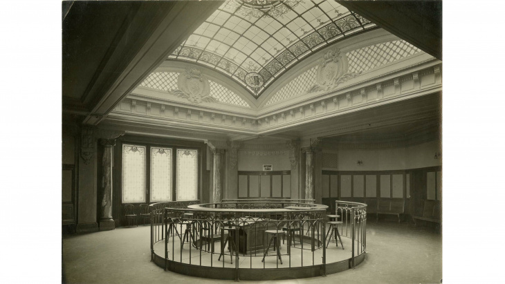 Bourse, rue Petitot, © Bibilothèque de Genève, Centre d'iconographie