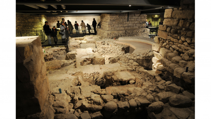 Sous-sol de la cathédrale, © service d'archéologie