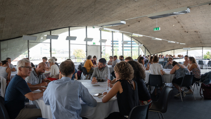 Groupe de travail lors du lancement de la vision territoriale transfrontalière.
