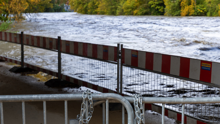 Crue de l'Arve sous le Pont de la Frontenette - novembre 2023