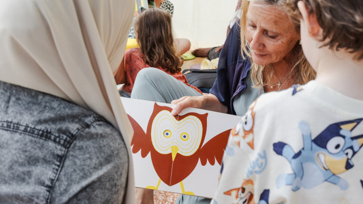 Les « chapiteaux enchantés » au parc des Micocouliers de Meyrin (14 août 2024) © Vincent Albert