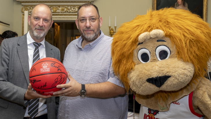 Cérémonie protocolaire en l'honneur des Lions de Genève. Crédit photo: Etat de Genève/Quentin Ducrest