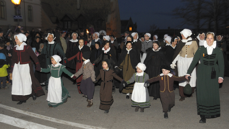 Escalade: dames et enfants, cortège historique de l'Escalade, photo © Ph. Pédat, Compagnie de 1602