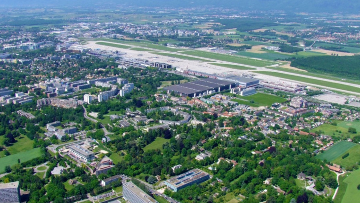 Vue aérienne de Cointrin