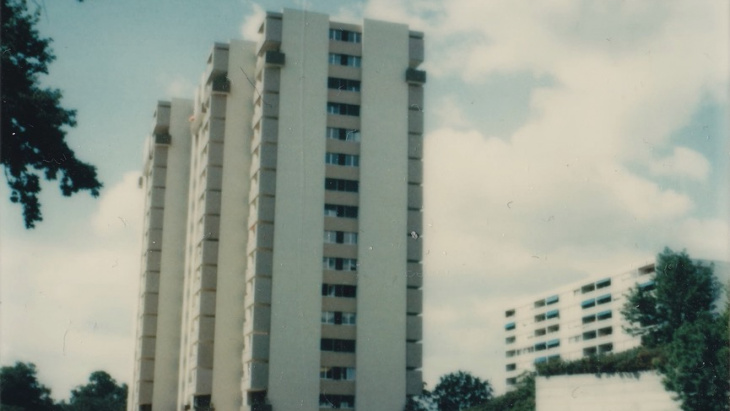Photo d’archive de la tour de la Société coopérative d’habitation Genève (SCHG) – Cité Vieusseux 16-18 construite en 1978